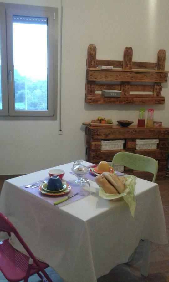 Alma Bed & Breakfast Sennariolo Bagian luar foto